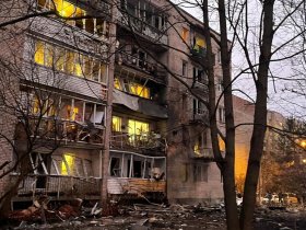 Беспилотник ВСУ врезался в многоэтажный дом в Санкт-Петербурге, пострадали шесть человек (фото)