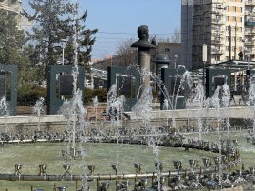 В Мариуполе заработал фонтан на проспекте Ленина и завершаются работы по обустройству набережной (фото)
