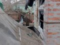 В результате обстрела Горловки значительно поврежден жилой дом (фото)