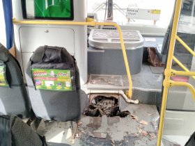 В ДНР открыли уголовное дело после того, как в одном из автобусов пассажирка лишилась ноги
