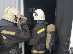 На пожаре в частном доме в Горловке пострадала женщина
