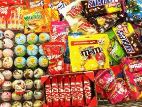 Kinder Surprise, M&M's, Oreo и Milka вошли в список самых опасных сладостей для детей